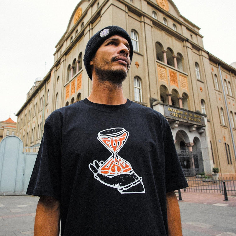 Camiseta Time Control Preta - Future Skateboards